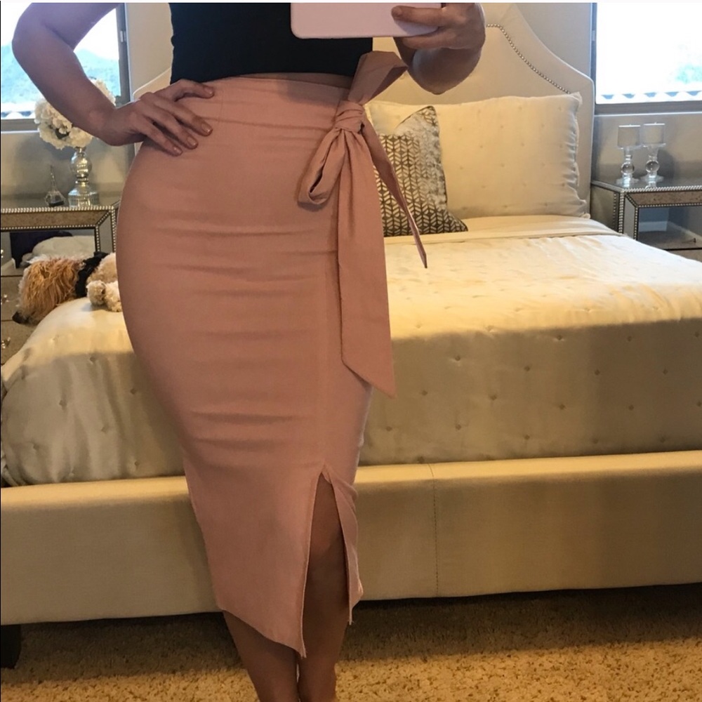 Blush pink pencil skirt